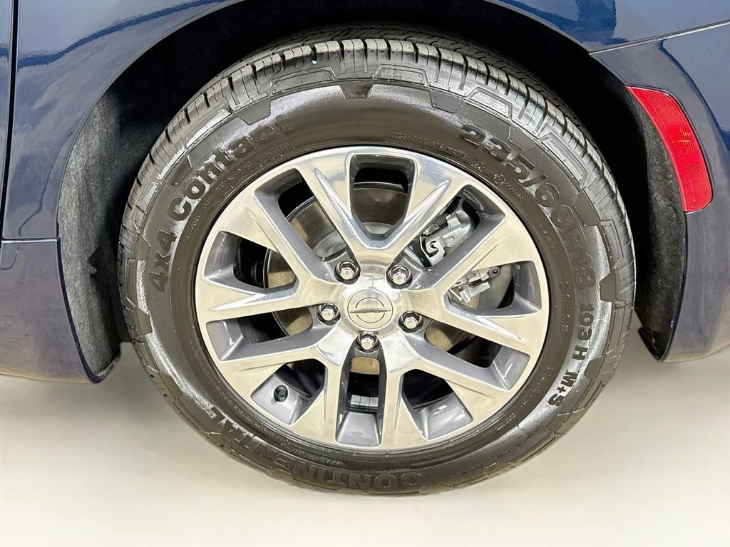 Used 2022 Blue Chrysler Pinnacle image 32