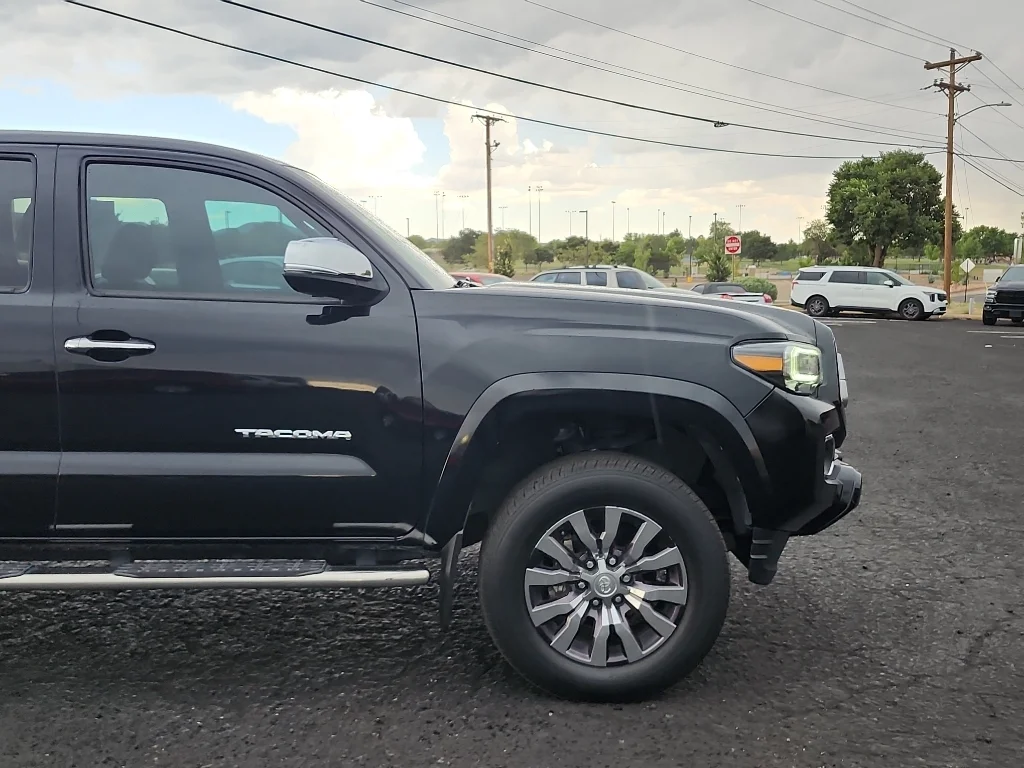 Used 2022 Midnight Black Metallic Toyota Limited image 4