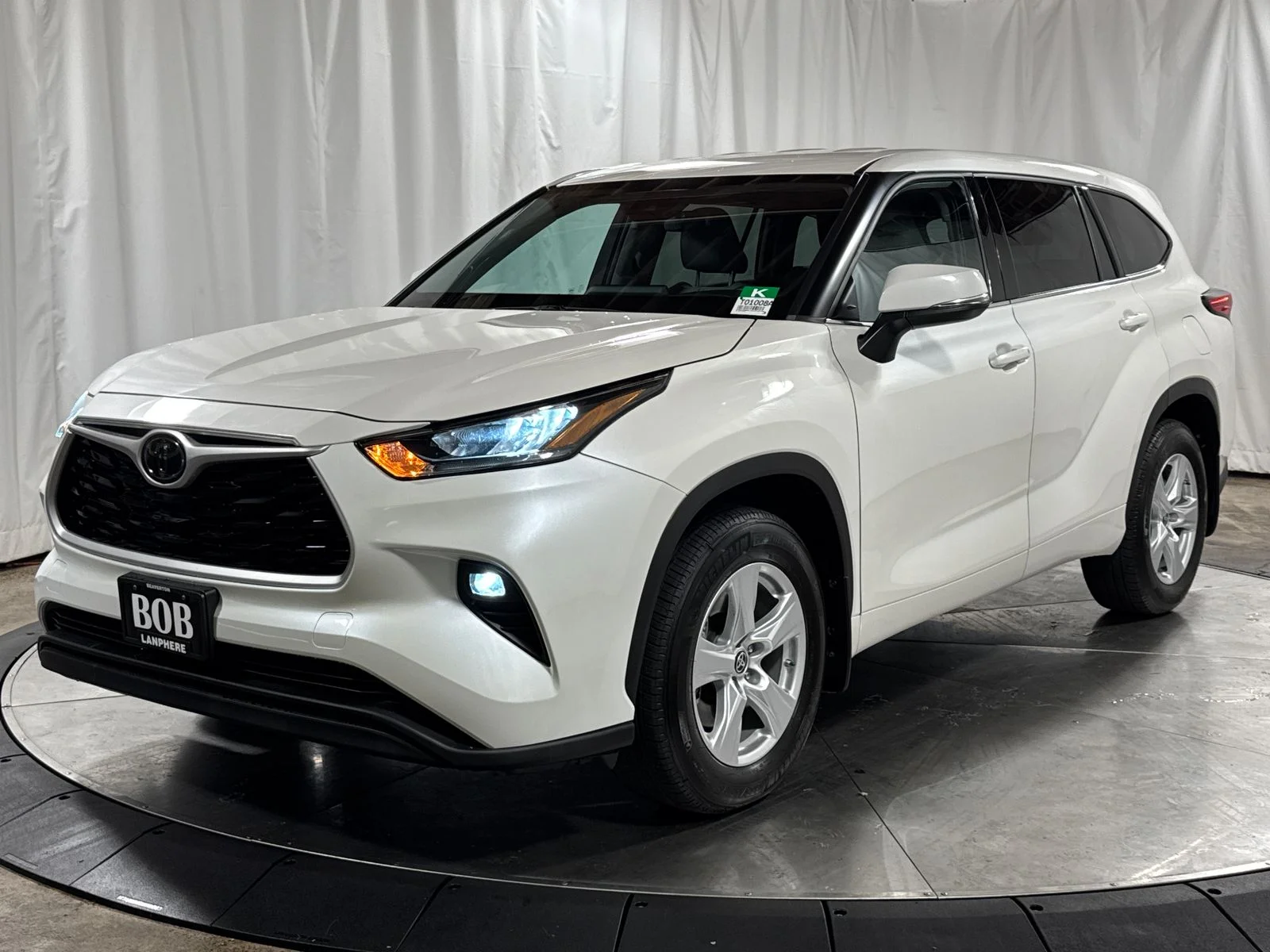 2020 Toyota Highlander LE AWD photo