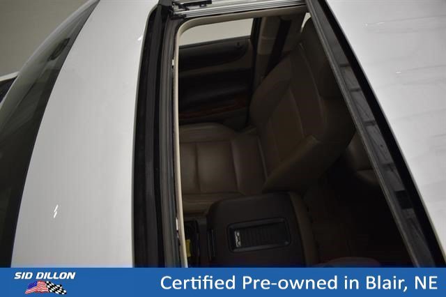 Used 2020 Summit White Chevrolet Premier image 9