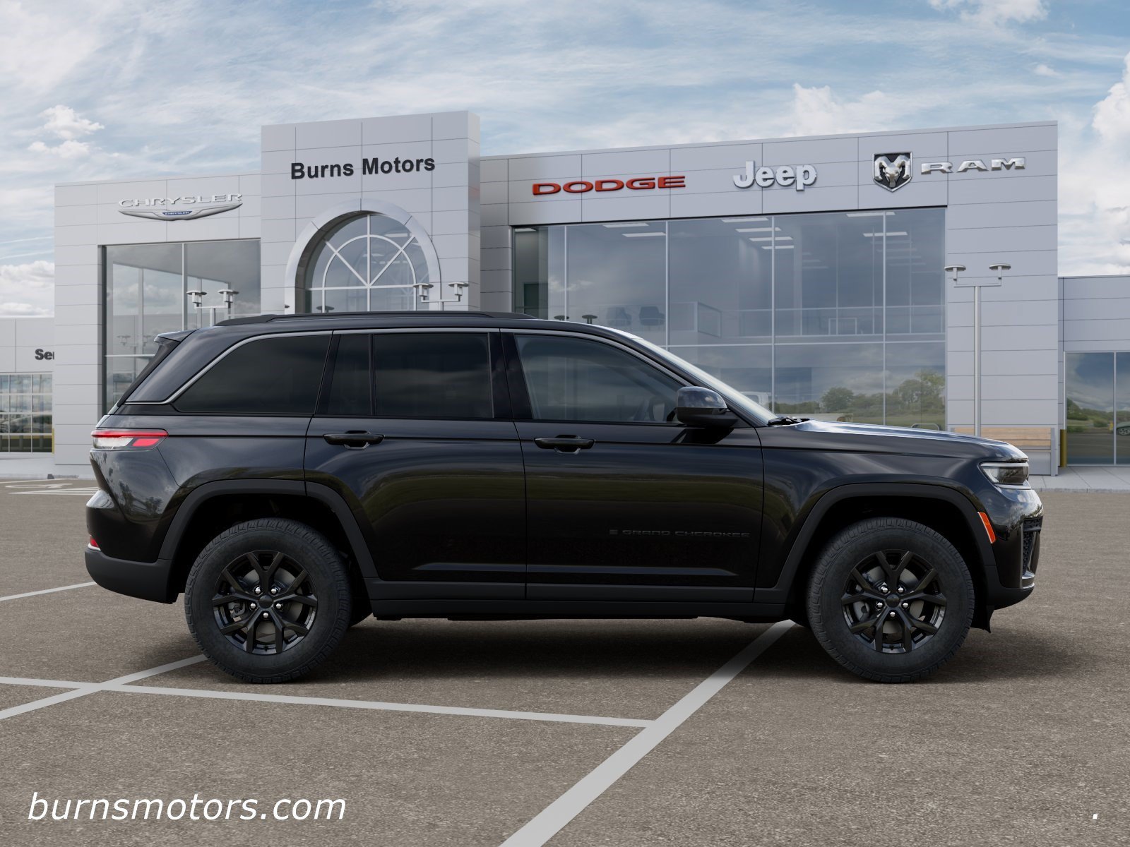New 2026 Diamond Black Crystal Pearl-Coat Exterior Paint Jeep Laredo Altitude image 21