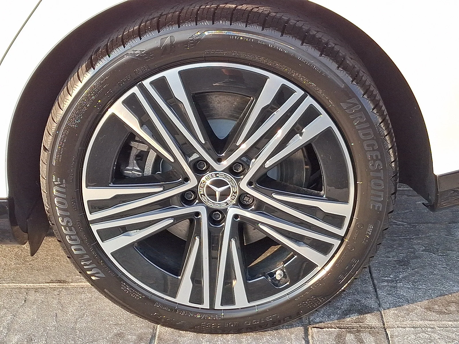 New 2027 Polar White Mercedes-Benz CLA 350 Electric image 5