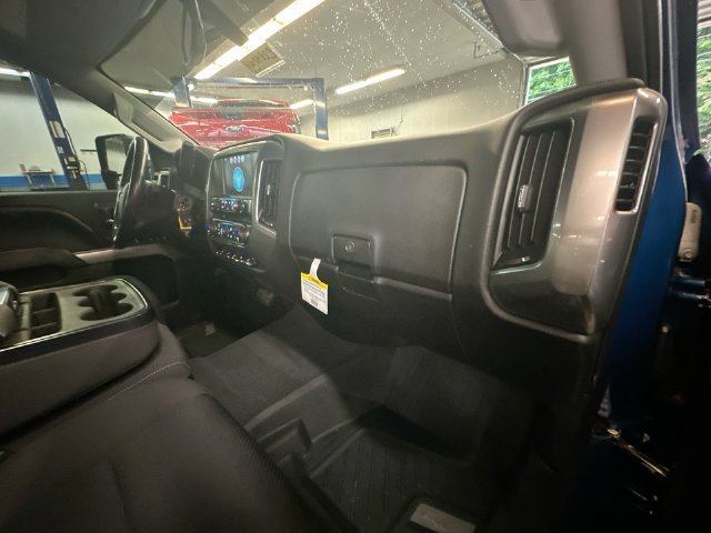 Used 2019 DEEP OCEAN BLUE METALLIC Chevrolet LT image 32