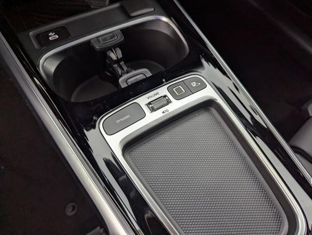 New 2026 Night Black Mercedes-Benz GLB 250 image 31