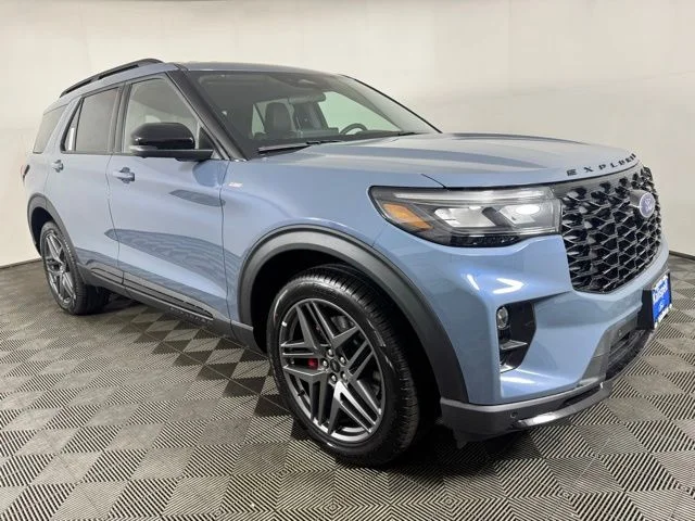 2026 Ford Explorer ST-LINE 4WD's photo