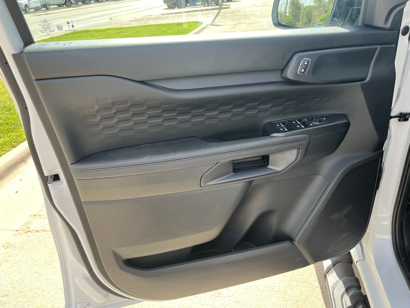 New 2026 Oxford White Ford XLT image 14