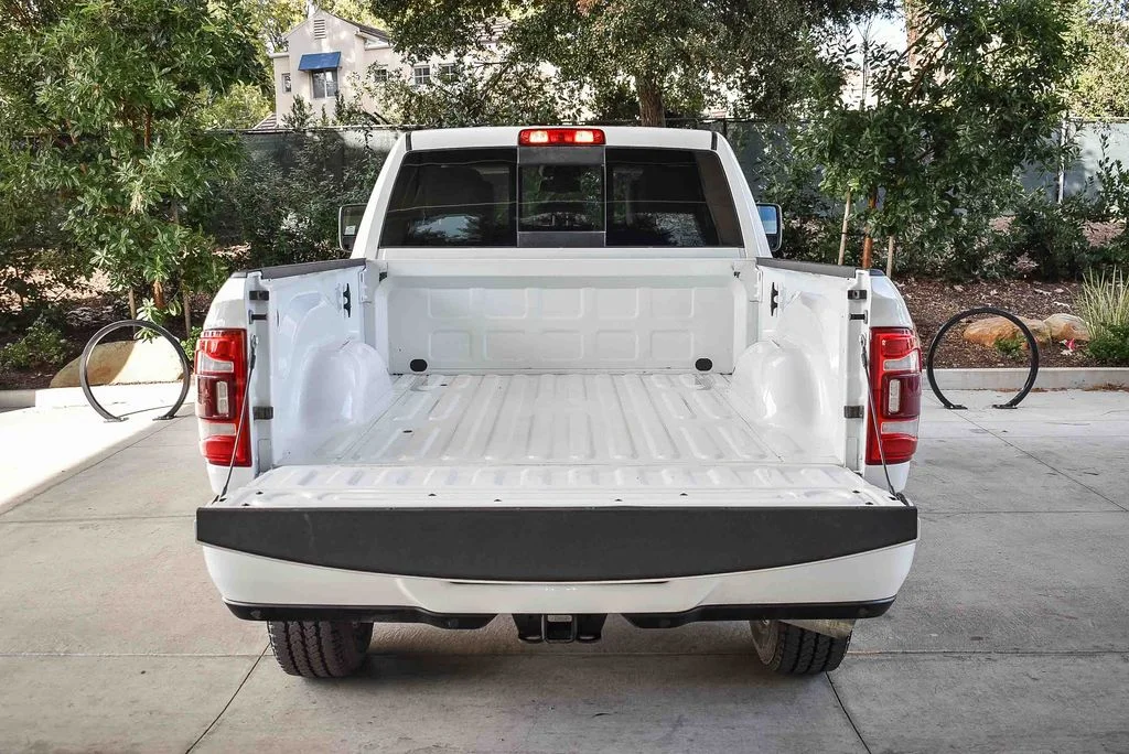 Used 2024 White Ram Laramie image 26