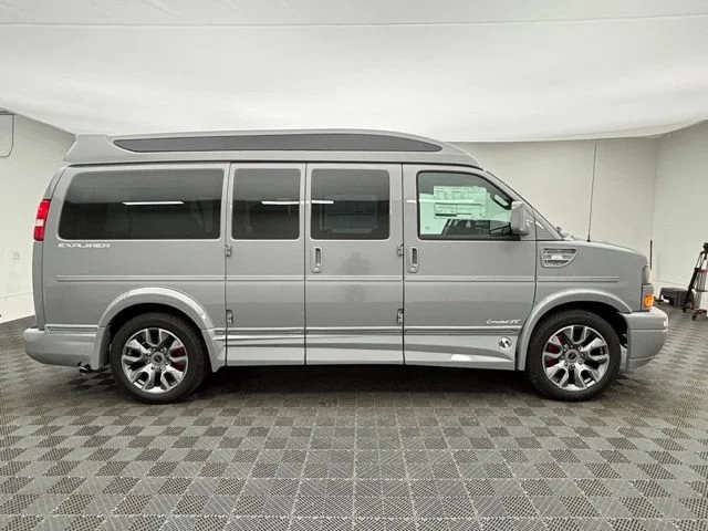 2026 GMC Savana Cargo Work Van - Photo 6