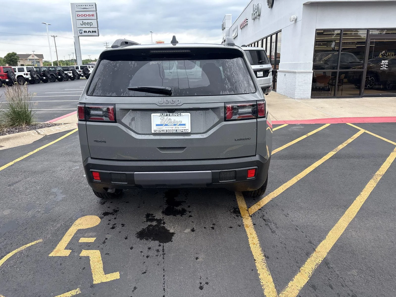 New 2026 Sting-Gray Clearcoat Jeep Laredo image 7