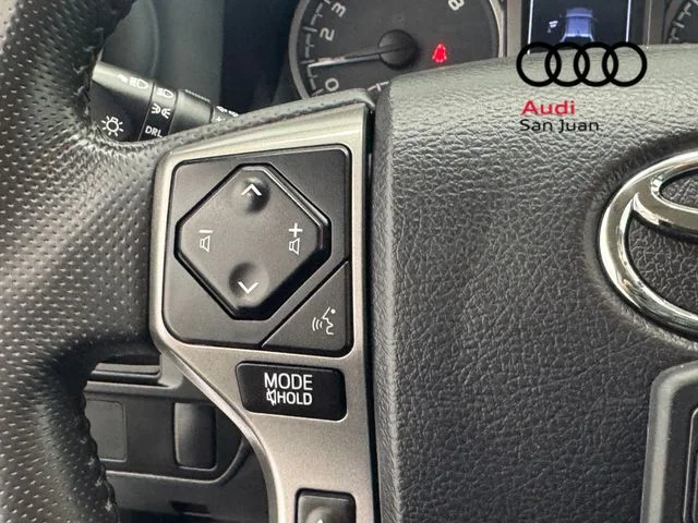 Used 2017 White Toyota SR5 image 21