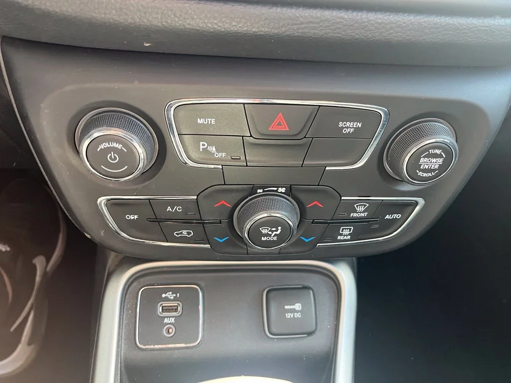 Used 2019 White Jeep Sport image 18