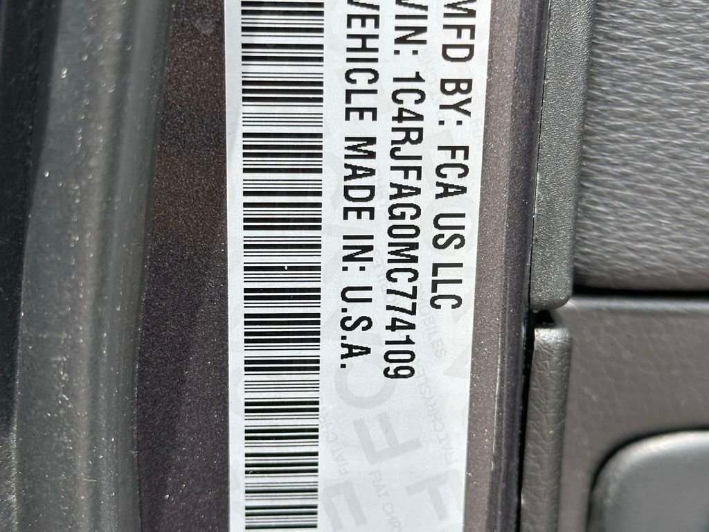 Used 2021 Gray Jeep Laredo E image 31