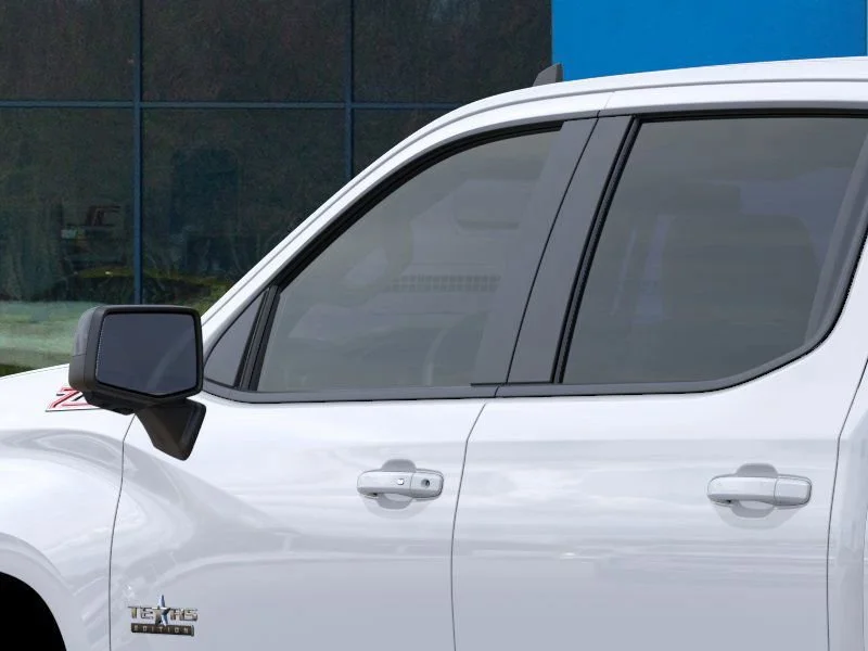New 2026 Summit White Chevrolet RST image 19
