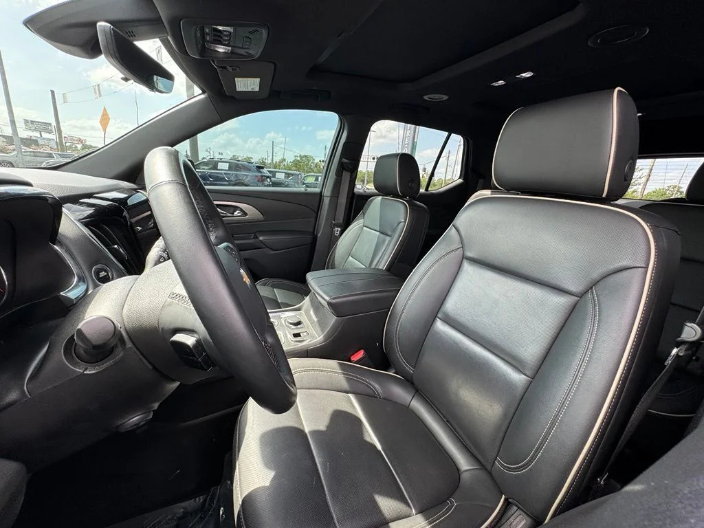 Used 2023 Gray Chevrolet Premier image 16