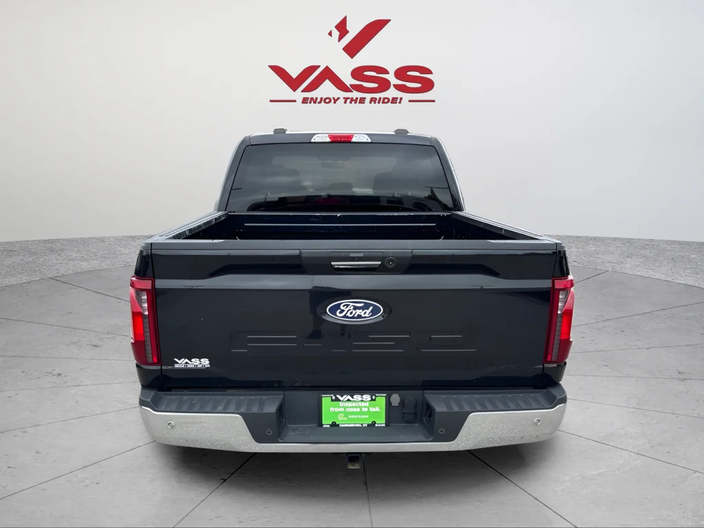 Used 2024 Black Metallic Ford XLT image 4