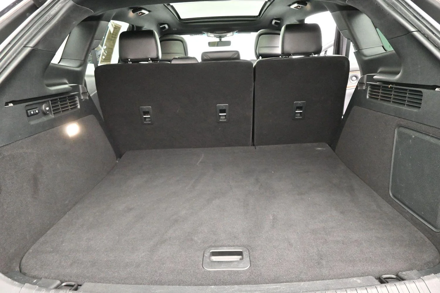 Used 2020 Infinite Black Lincoln Reserve image 9
