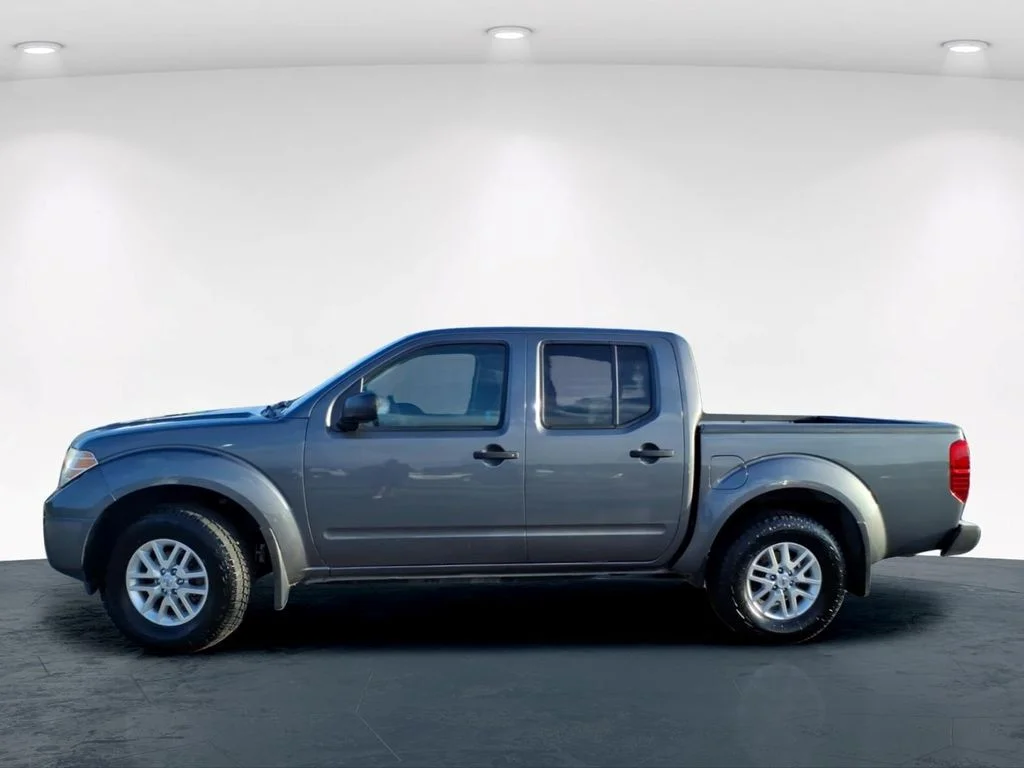 Used 2019 Gray Nissan SV image 14