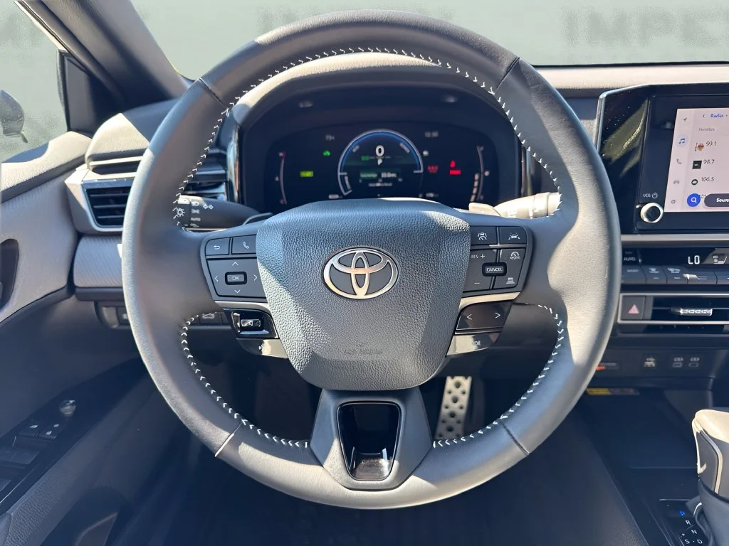 Used 2026  Toyota SE image 14