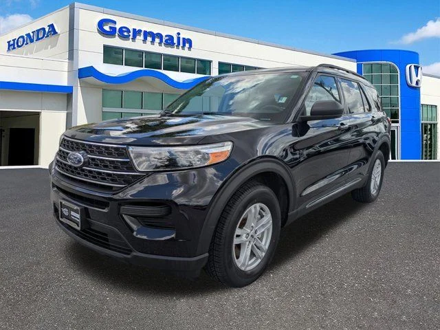 2023 Ford Explorer XLT 4WD's photo