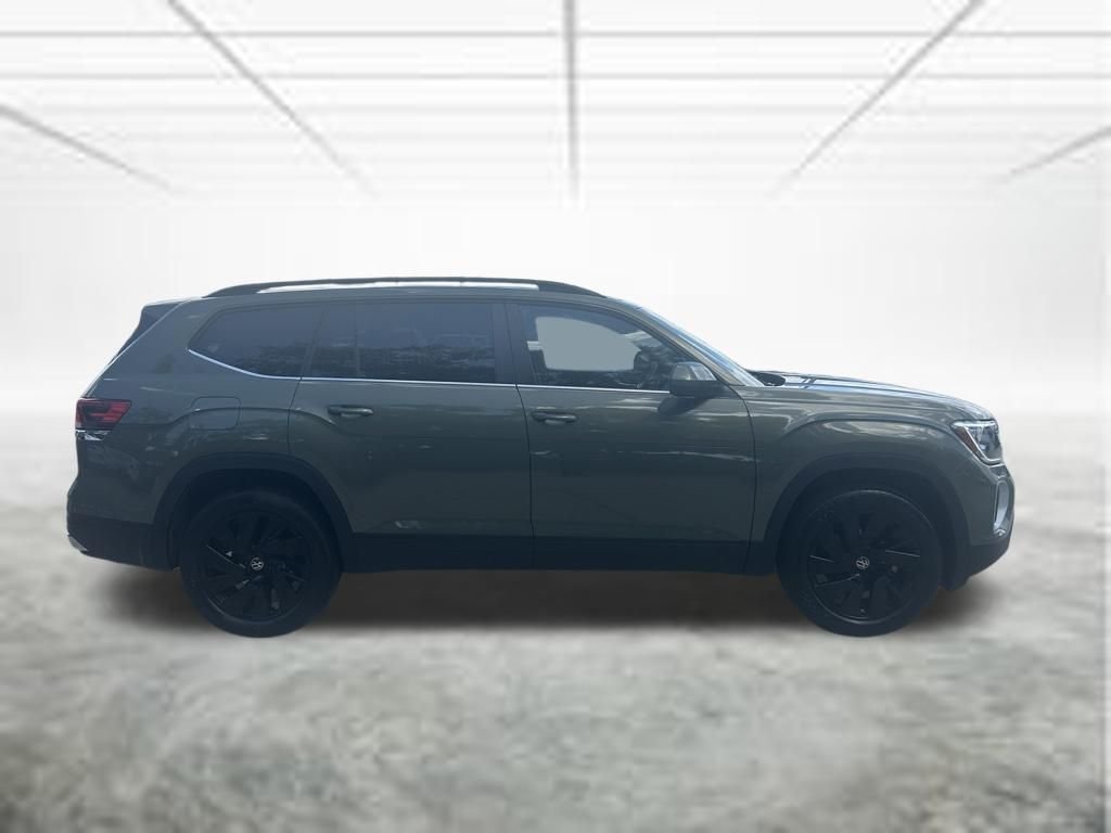 New 2026 Green Volkswagen 2.0T SE w/Technology image 6