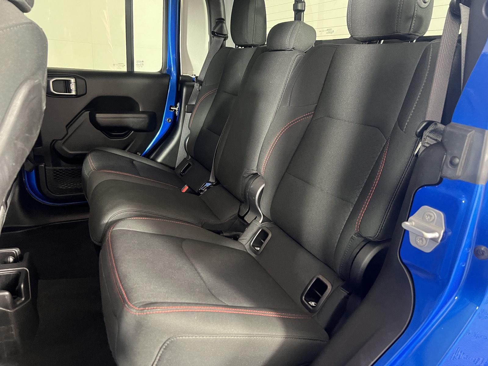 Used 2022 Hydro Blue Pearlcoat Jeep Rubicon image 14