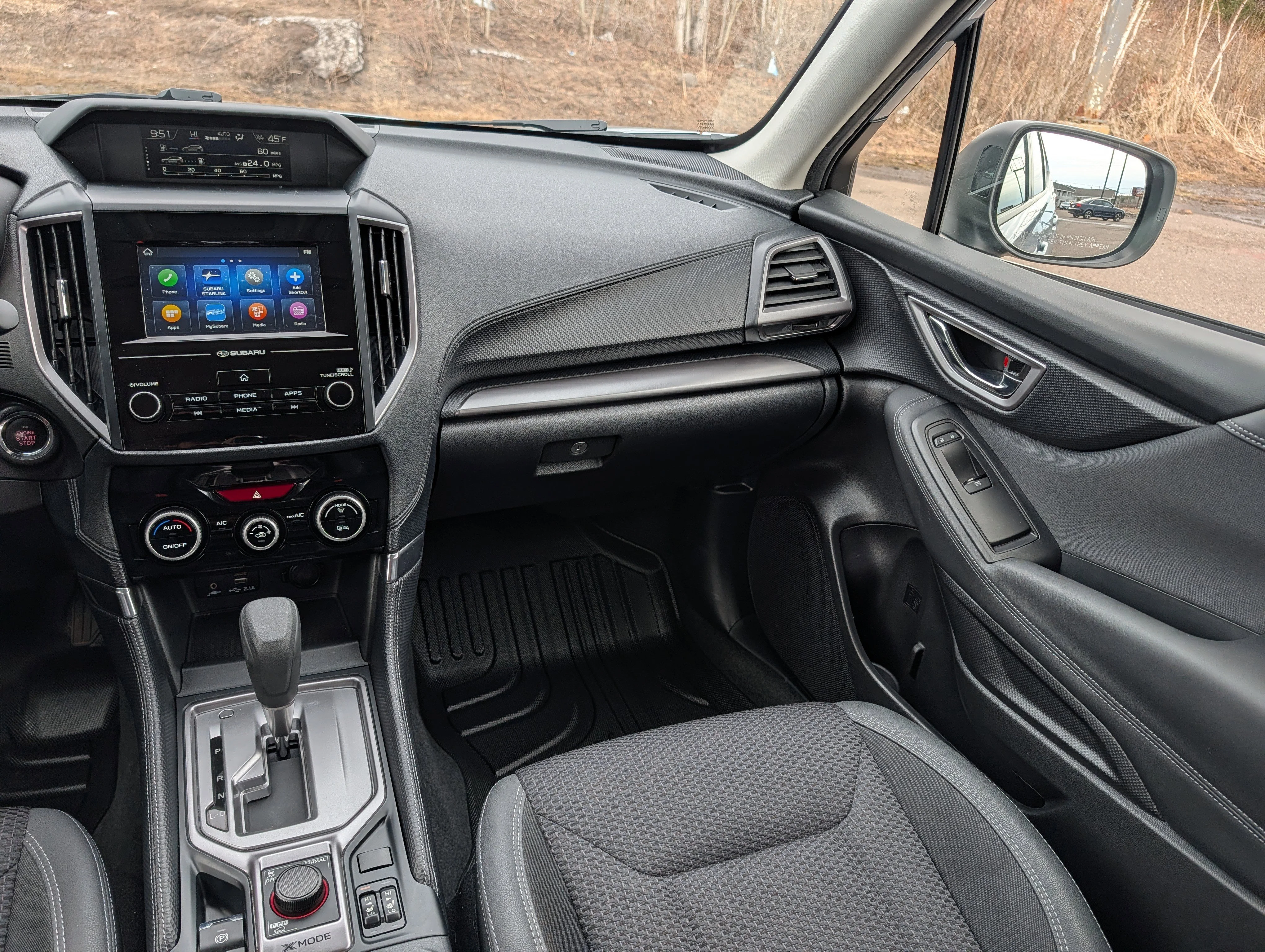 Used 2024 Ice Silver Metallic Subaru Premium image 11