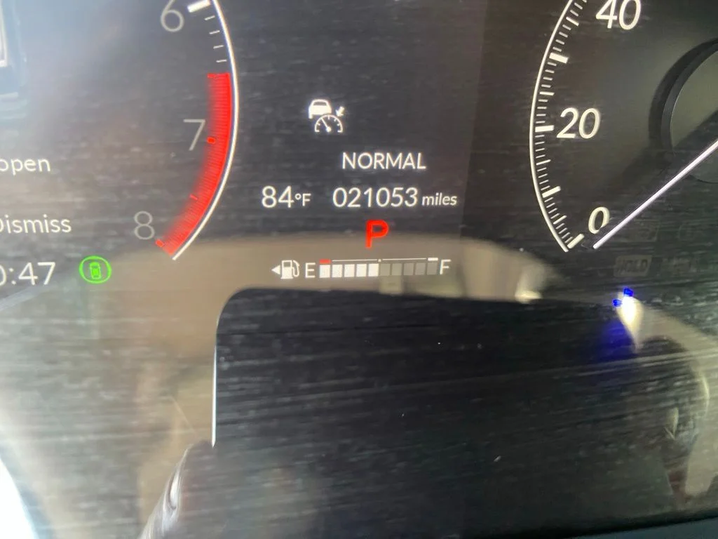 Used 2025 White Honda EX image 5