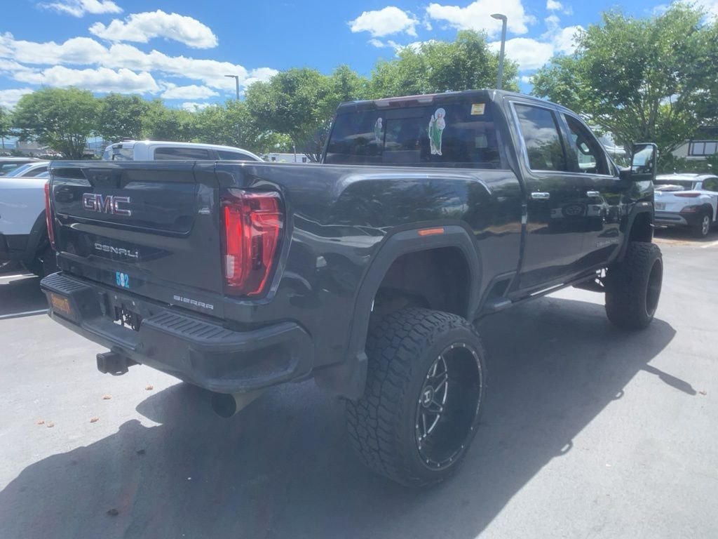 Used 2022 Hunter Metallic GMC Denali image 3