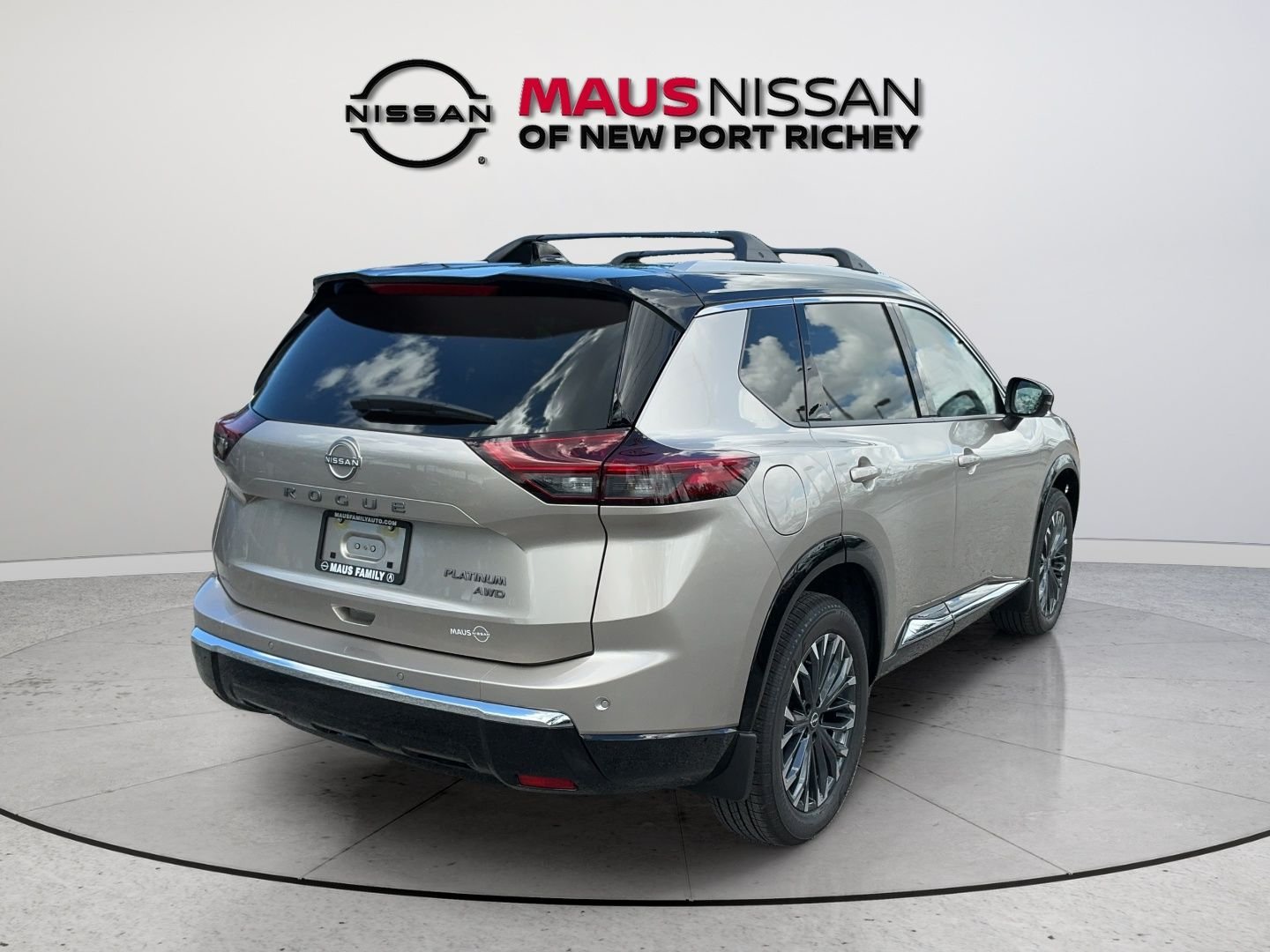 New 2026 Silver Nissan Platinum image 10