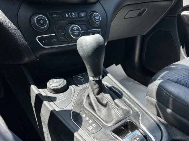 Used 2020 Blue Jeep Limited image 42