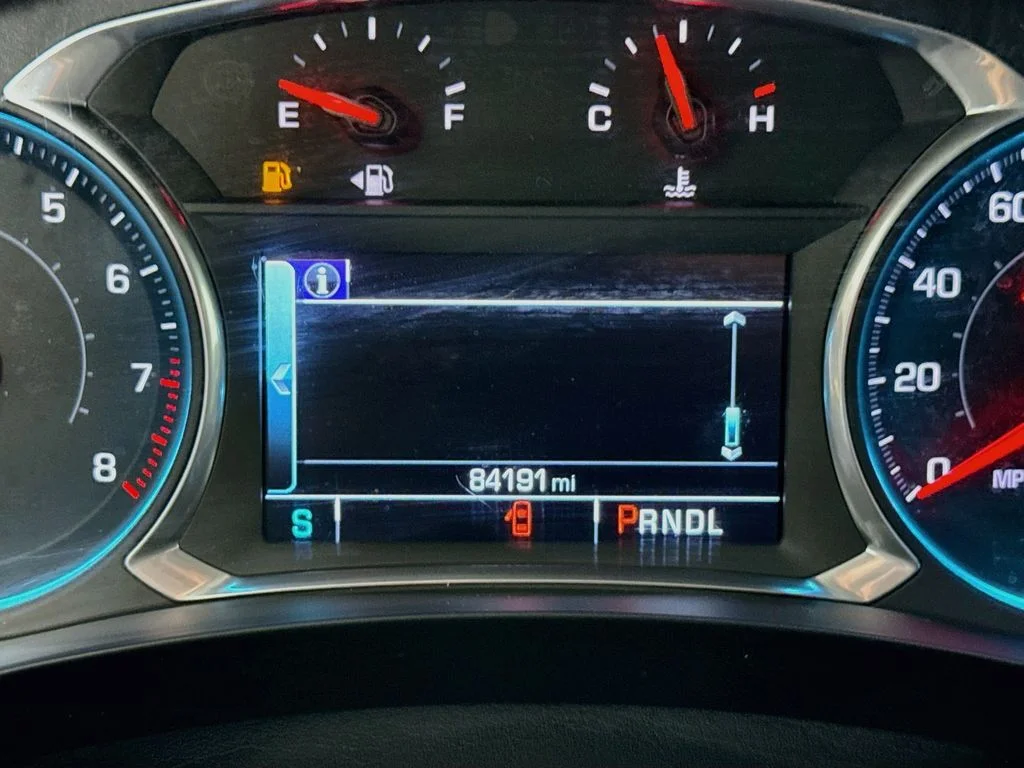 Used 2019 Summit White Chevrolet LT Leather image 18