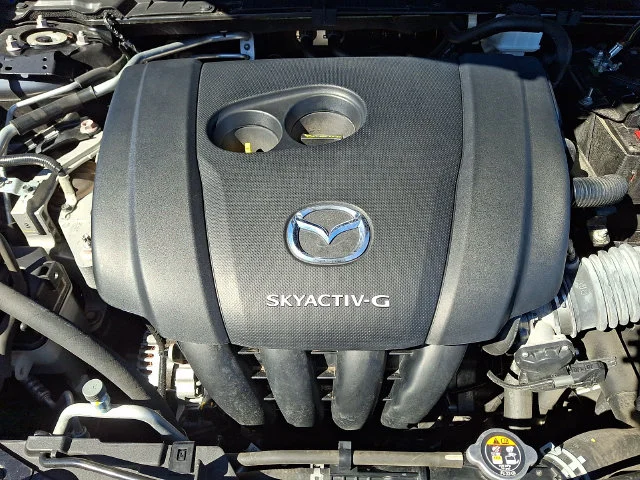 Used 2021 Black Mazda Select image 26