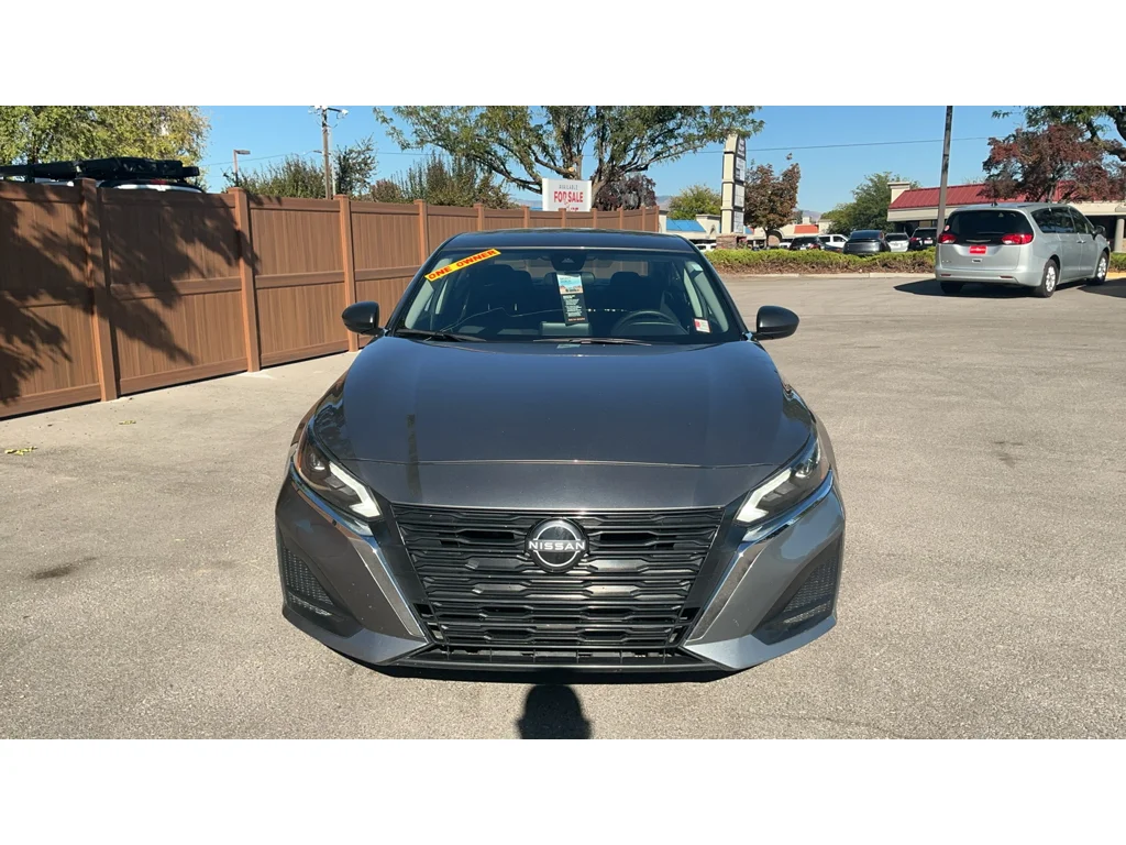 Used 2025 Gun Metallic Nissan SV image 2