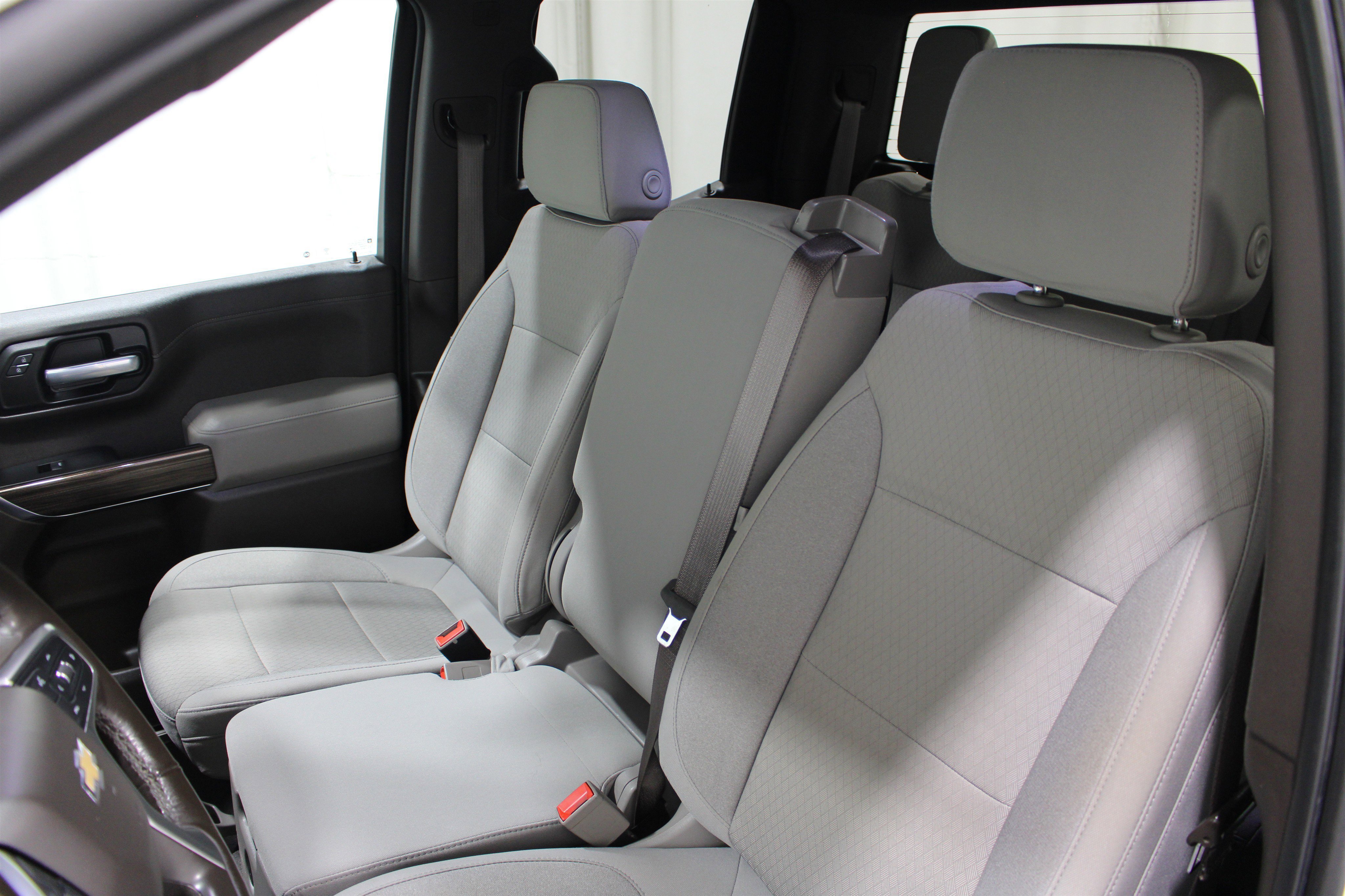 Used 2020 Summit White Chevrolet LT image 4