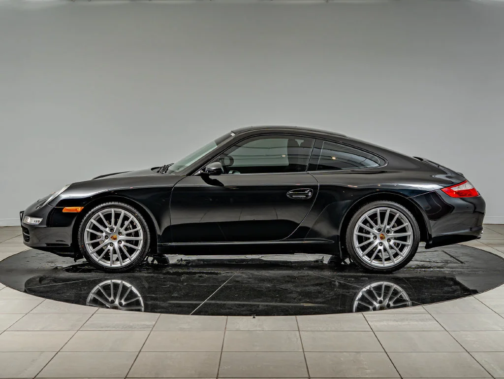 Used 2007 Black Porsche Carrera image 2