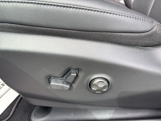 2026 Chrysler Pacifica Select - Photo 20