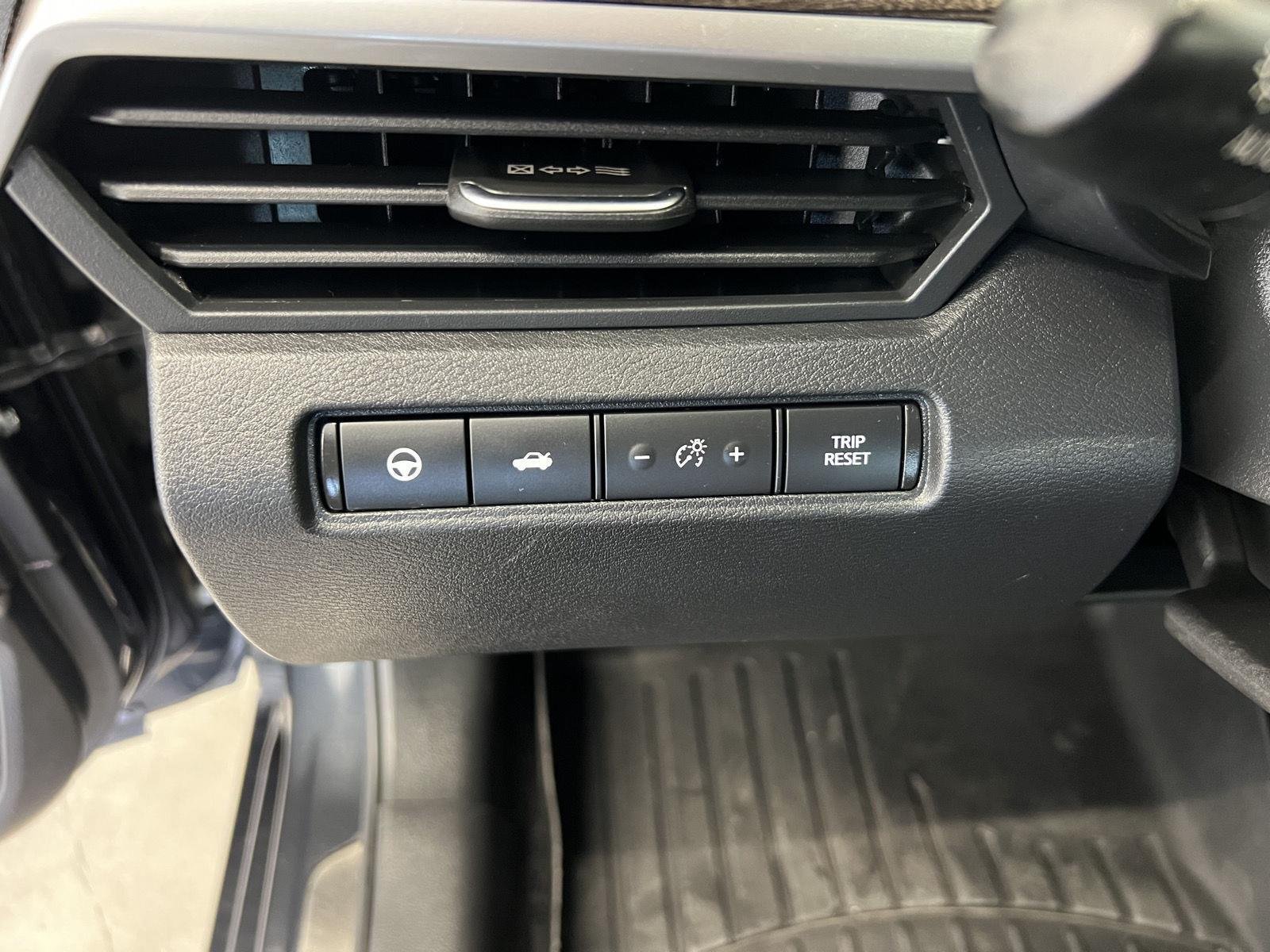 2020 Nissan Altima SL - Photo 14