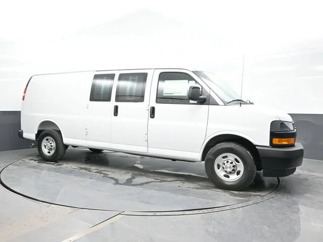 2026 Chevrolet Express Cargo Work Van - Photo 7