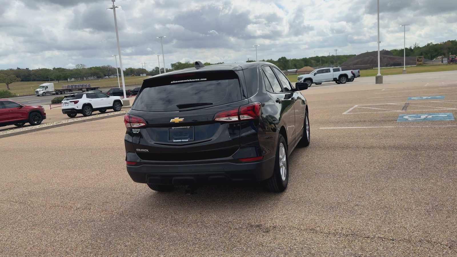 2024 Chevrolet Equinox LS - Photo 8