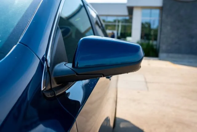 Used 2021 Blue Emerald Metallic GMC SLE image 15