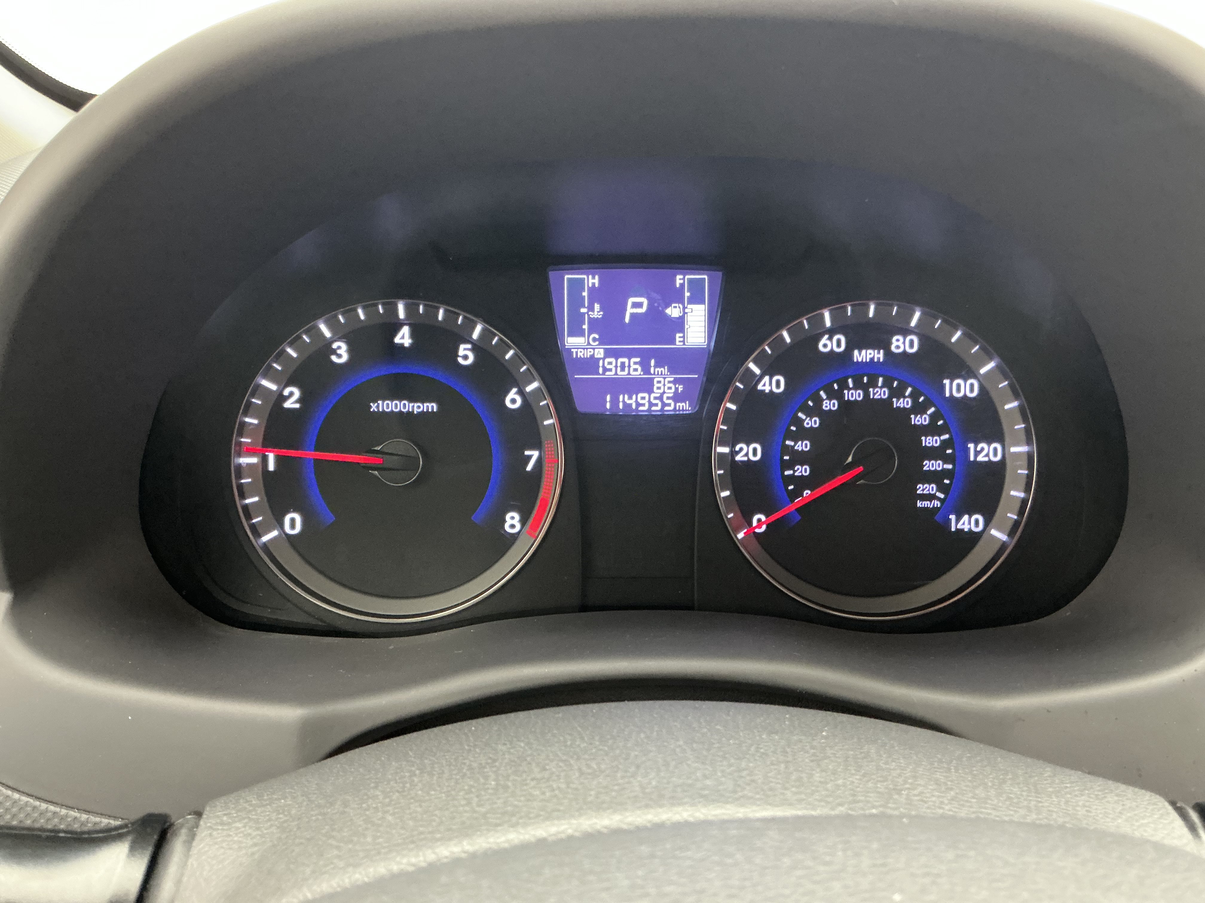 Used 2017 Boston Red Metallic Hyundai SE image 11