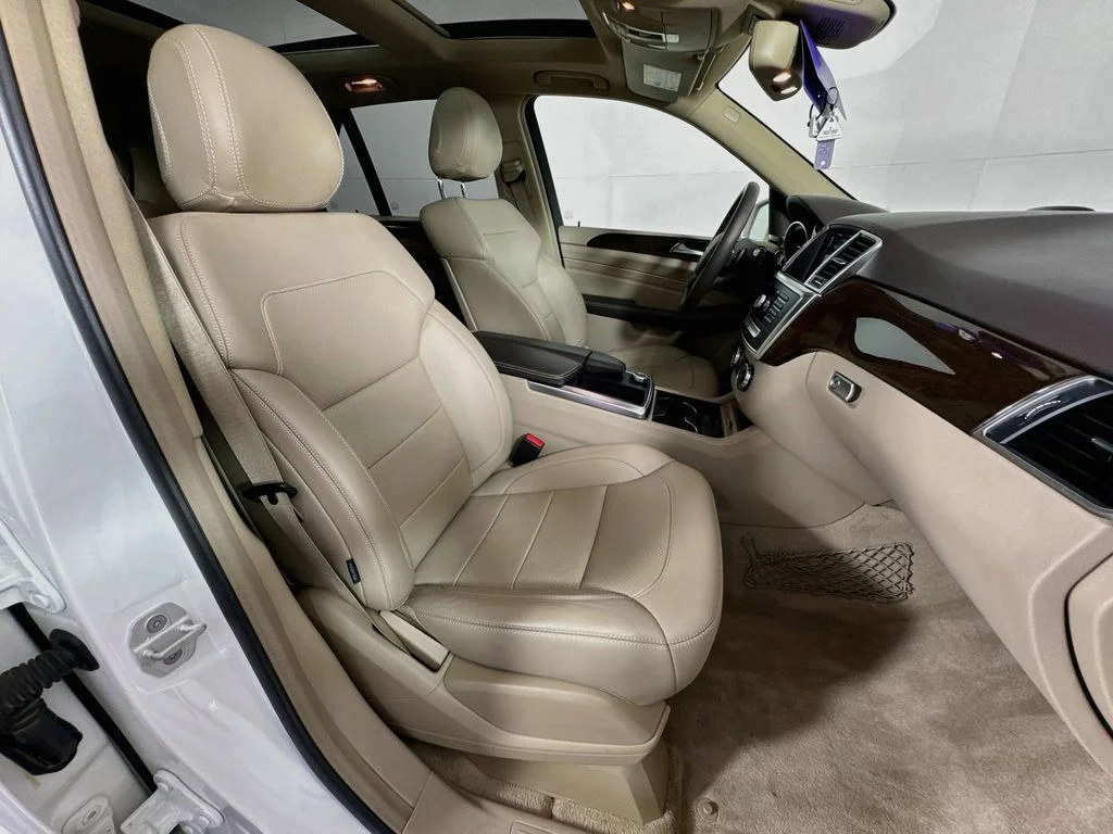 Used 2015 White Mercedes-Benz ML 350 image 36