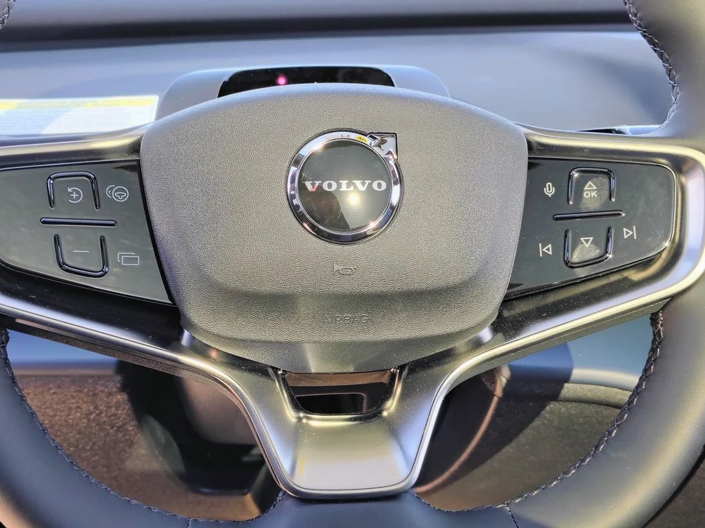 New 2026 Crystal White Volvo Plus image 13