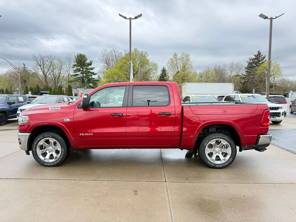 New 2026 Molten Red Pearl-Coat Exterior Paint RAM Big Horn/Lone Star image 4