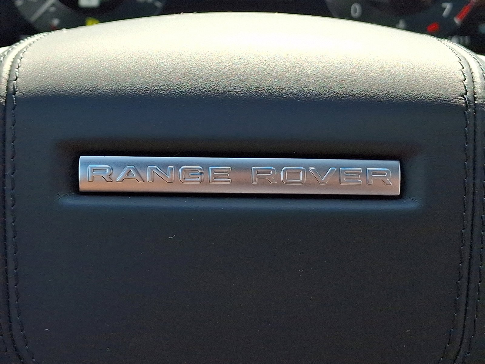 New 2026 Santorini Black Land Rover S image 20