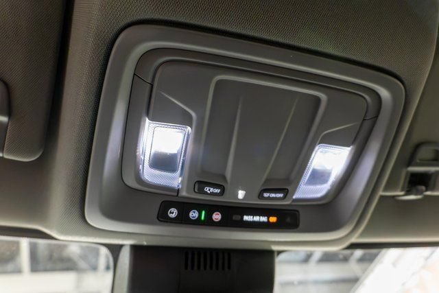 New 2026 Summit White Chevrolet LT (2FL) image 23