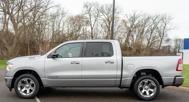 Used 2022 Silver Ram Big Horn/Lone Star image 9