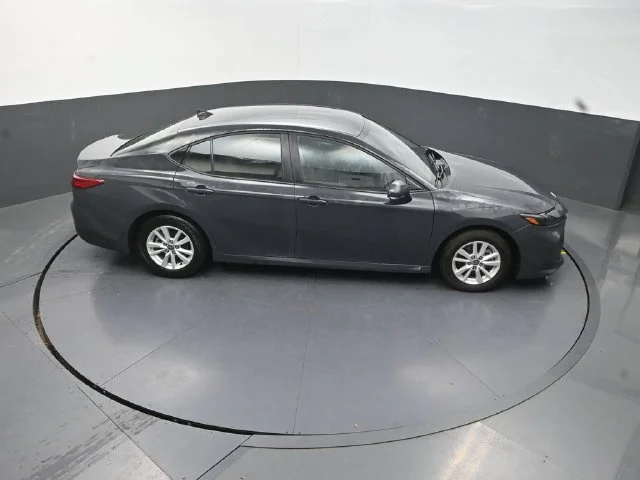Used 2026  Toyota LE image 30