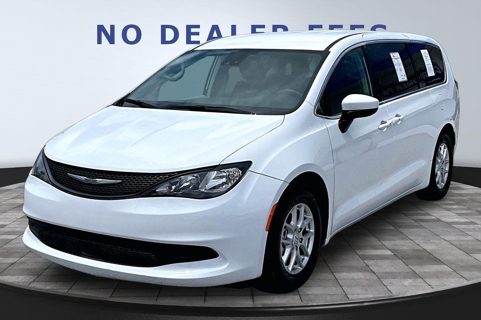 2023 Chrysler Voyager LX