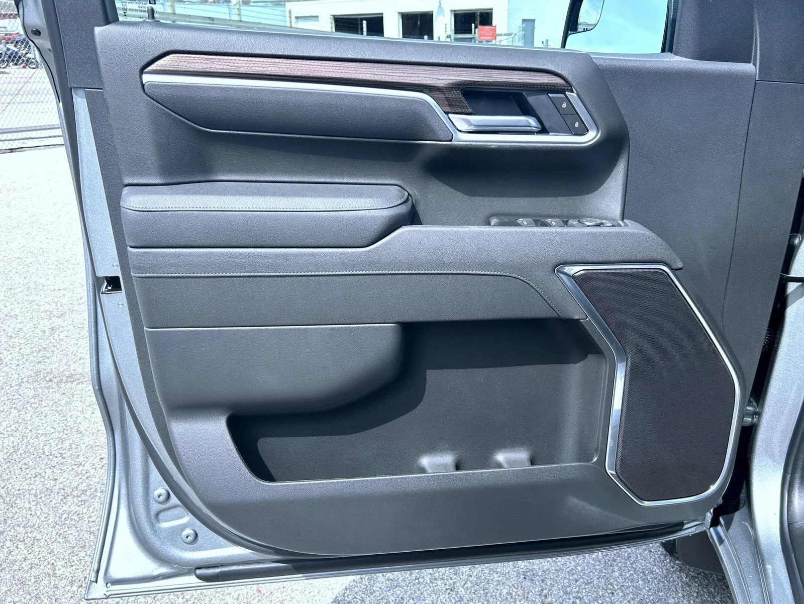 New 2026 Sterling Gray Metallic Chevrolet LT image 11